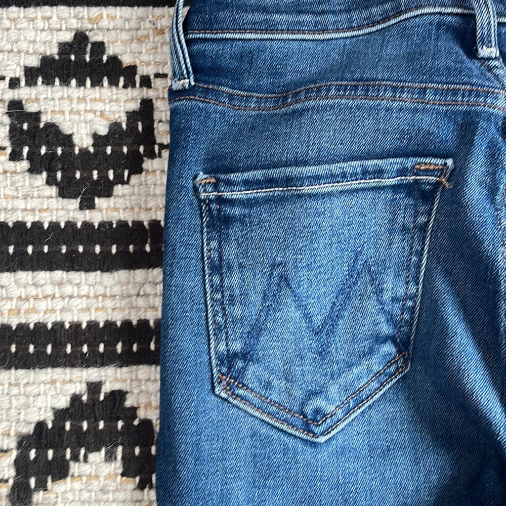 Mother Denim Dazzler Straight Leg Size 25